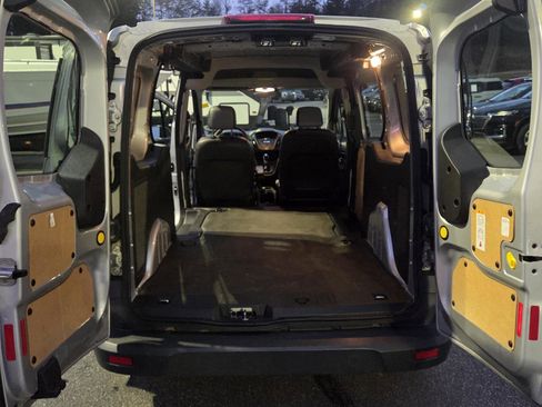 Used 2016 Ford Transit Connect XL image 7