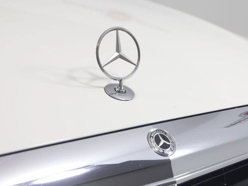 Used 2020 Mercedes-Benz E 450 4MATIC Wagon w/ Premium Package image 20