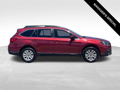 Used 2019 Subaru Outback 2.5i Premium AWD/4WD image 8