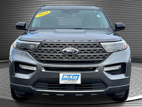 Used 2023 Ford Explorer XLT w/ Equipment Group 202A image 2