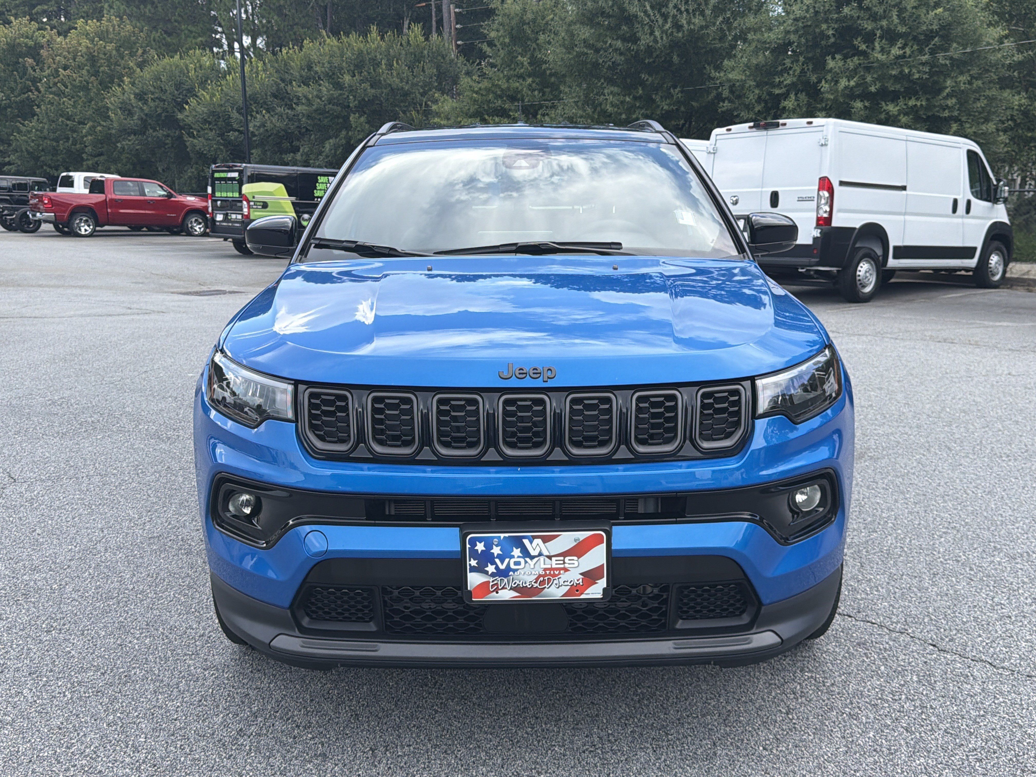 Used 2026 Jeep Compass Limited AWD/4WD image 2
