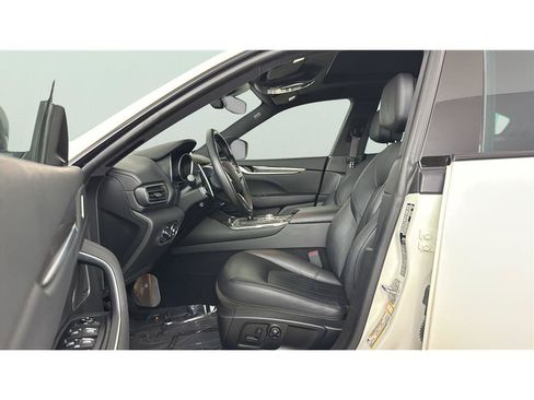 Used 2019 Maserati Levante S AWD/4WD image 10