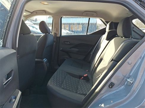Used 2023 Nissan Kicks SV image 19