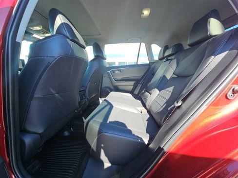 Used 2024 Toyota RAV4 XLE Premium image 8