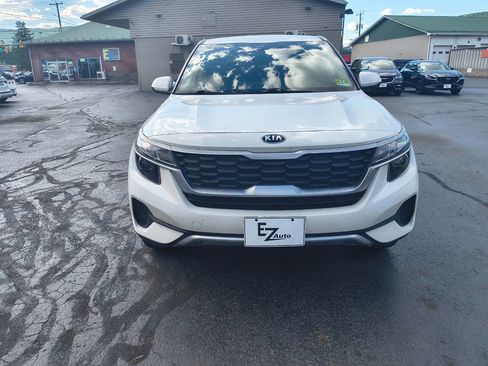 Used 2021 Kia Seltos LX AWD/4WD image 3