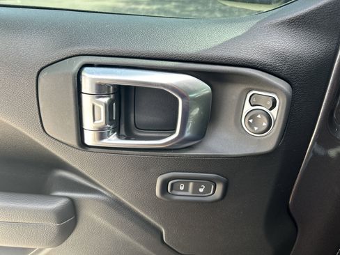 New 2025 Jeep Wrangler Sport S image 31