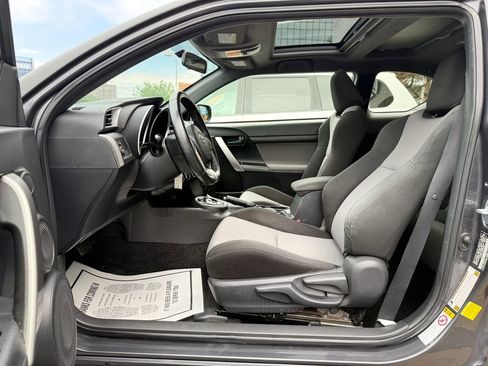 Used 2014 Scion tC FWD image 8