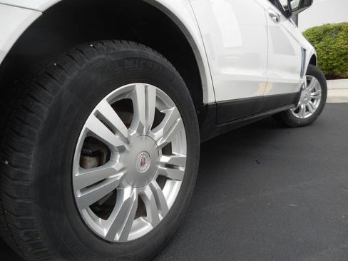 Used 2013 Cadillac SRX Luxury FWD image 20