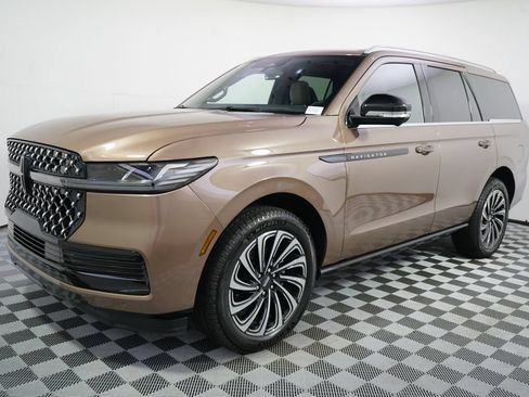 Used 2026 Lincoln Navigator Black Label AWD/4WD image 2