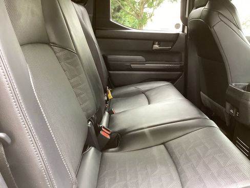 Certified 2024 Toyota Tacoma TRD Sport w/ TRD Sport Premium Package AWD/4WD image 5
