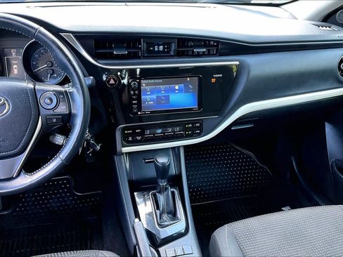 Used 2018 Toyota Corolla iM w/ All-Weather Mat Package FWD image 7