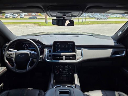 Used 2024 Chevrolet Tahoe RST w/ Luxury Package image 2