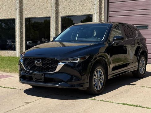Used 2025 MAZDA CX-5 AWD 2.5 S w/ Preferred Package image 3
