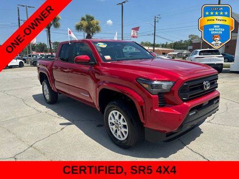 Certified 2025 Toyota Tacoma SR5 AWD/4WD image 3