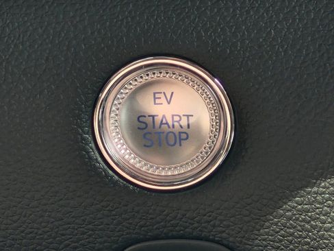 New 2026 Genesis GV60 AWD image 28