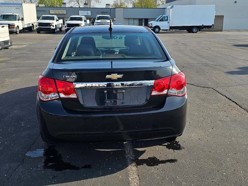Used 2014 Chevrolet Cruze LS FWD image 6
