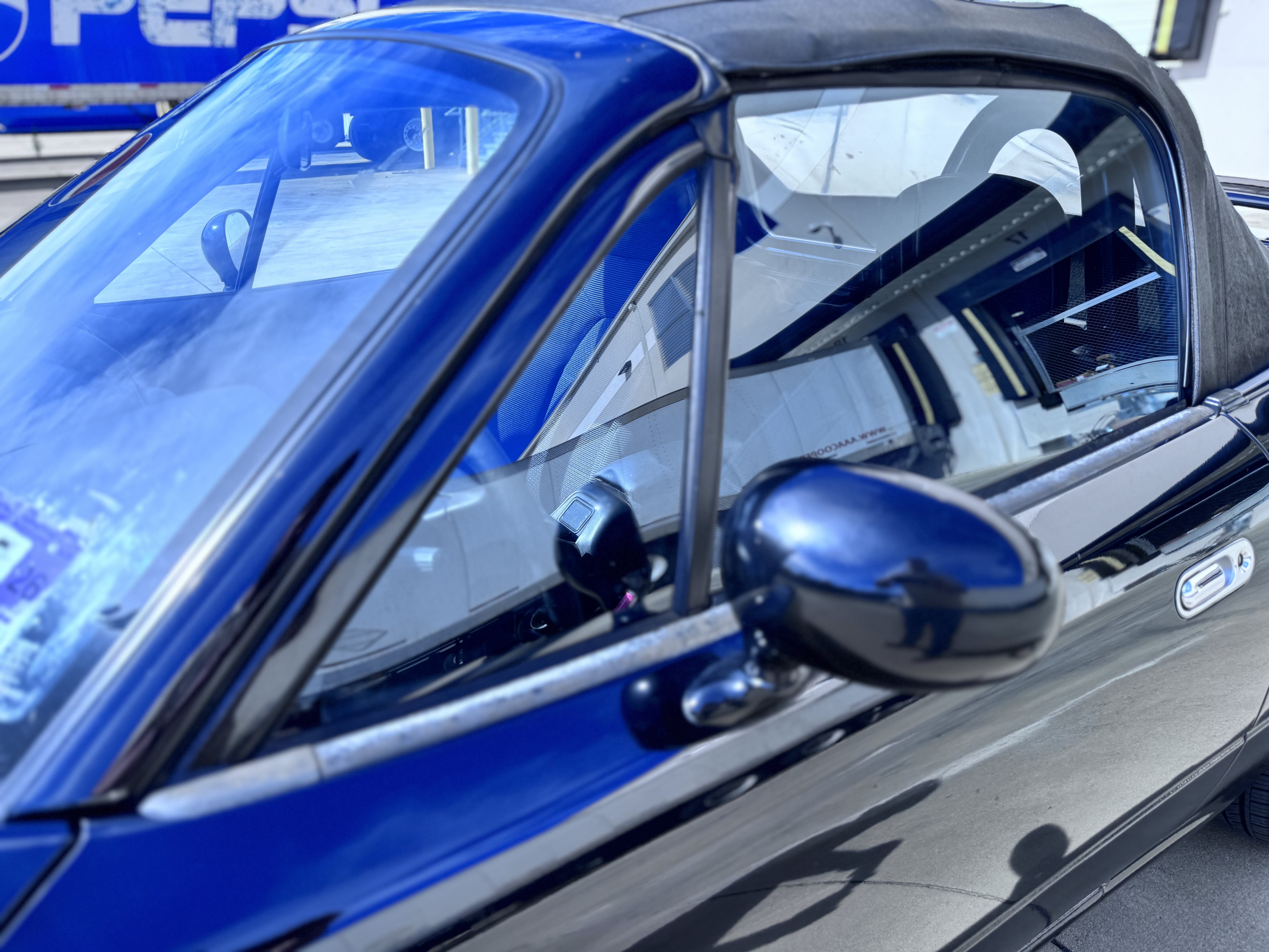 Used 1996 MAZDA MX-5 Miata RWD image 38