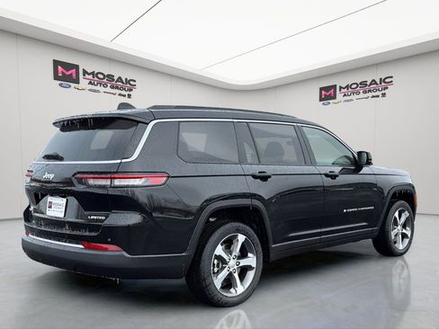 New 2026 Jeep Grand Cherokee L Limited w/ Luxury Tech Group II AWD/4WD image 8