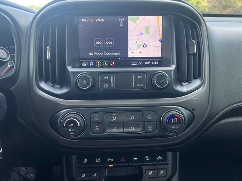 Used 2021 GMC Canyon AT4 w/ Driver Alert Package AWD/4WD image 4