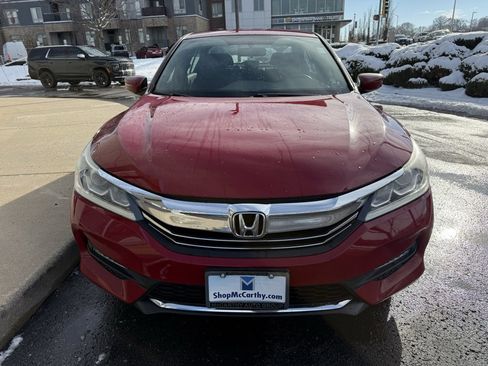 Used 2017 Honda Accord Sport image 10