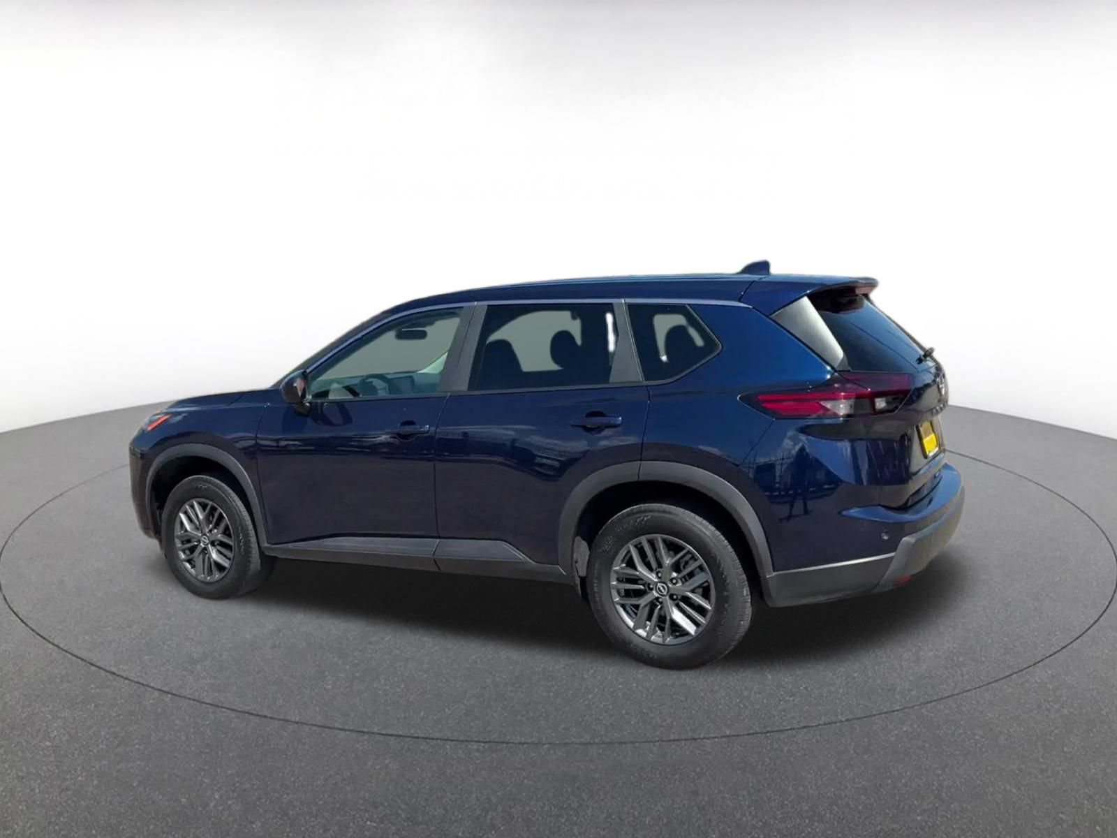 Used 2026 Nissan Rogue SV FWD image 9