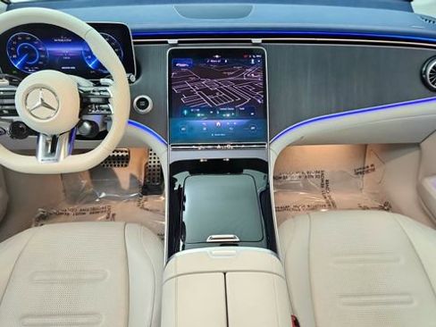 Used 2023 Mercedes-Benz EQE AMG 4MATIC Sedan image 19