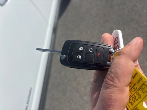 Used 2017 GMC Terrain SLE image 35