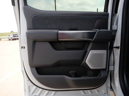 New 2026 Ford F250 Platinum image 15