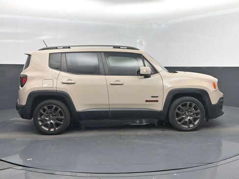 Used 2016 Jeep Renegade 75th Anniversary image 32