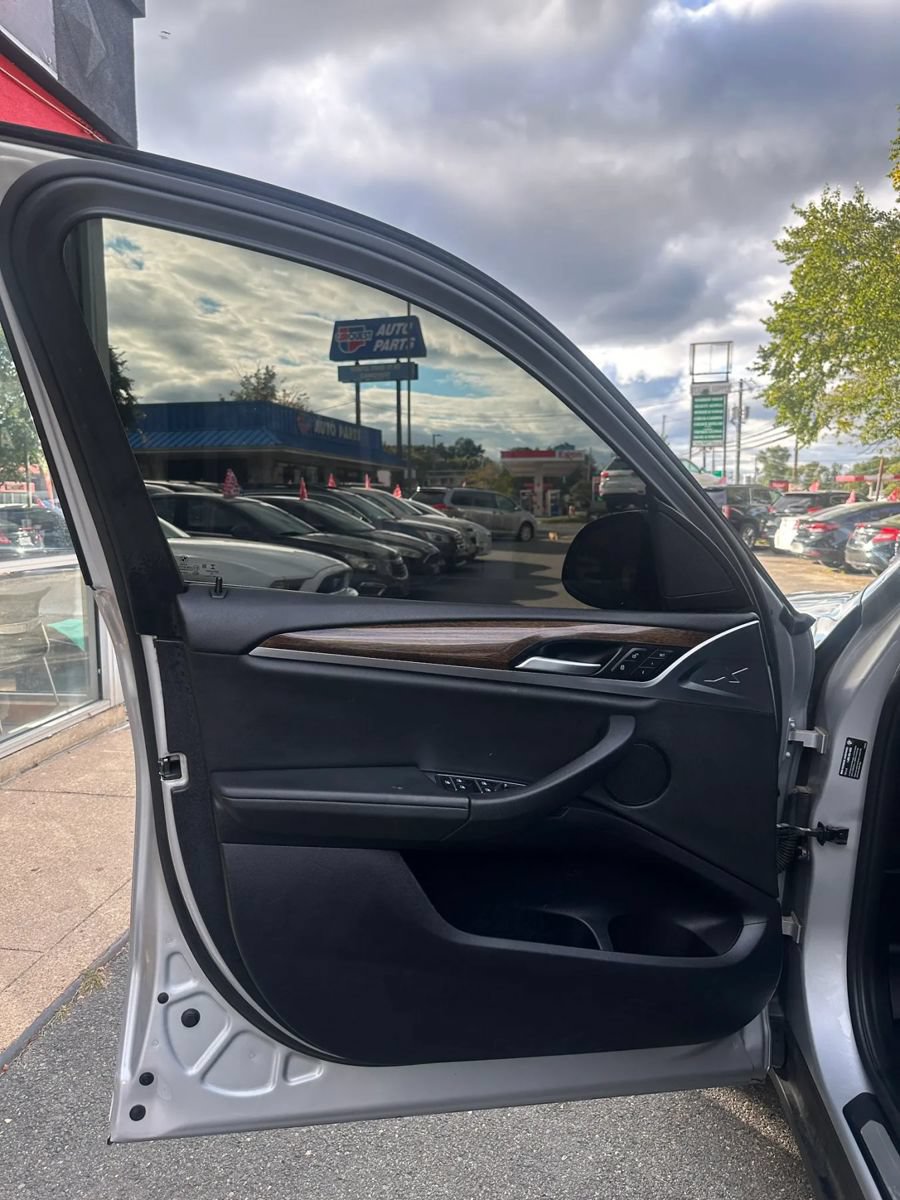 Used 2019 BMW X3 xDrive30i w/ Driving Assistance Package AWD/4WD image 10