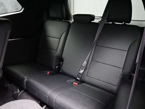 Used 2025 Buick Enclave Sport Touring FWD image 32