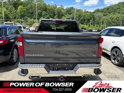 Used 2022 Chevrolet Silverado 1500 LT AWD/4WD image 5