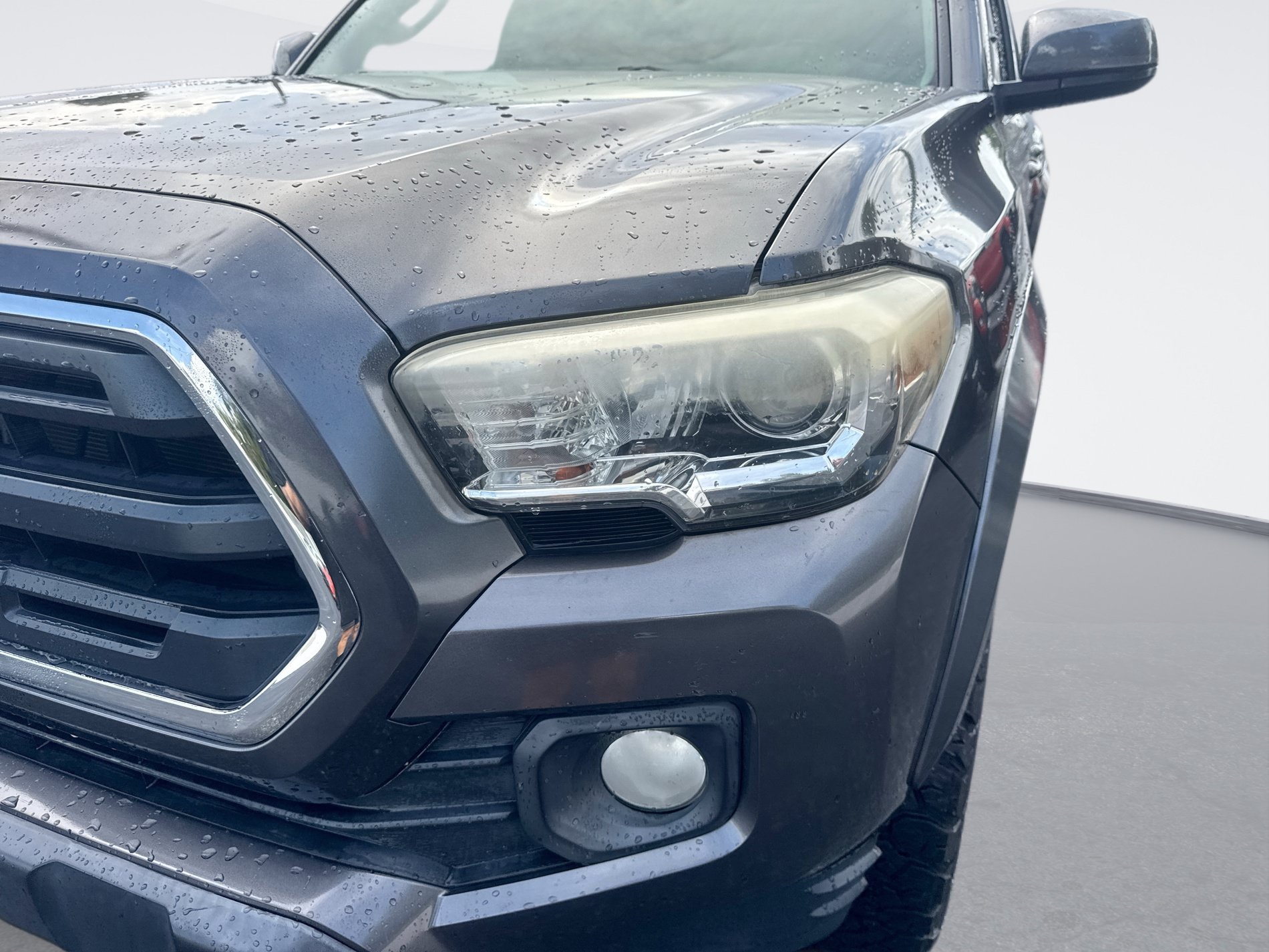 Used 2016 Toyota Tacoma SR5 RWD image 10
