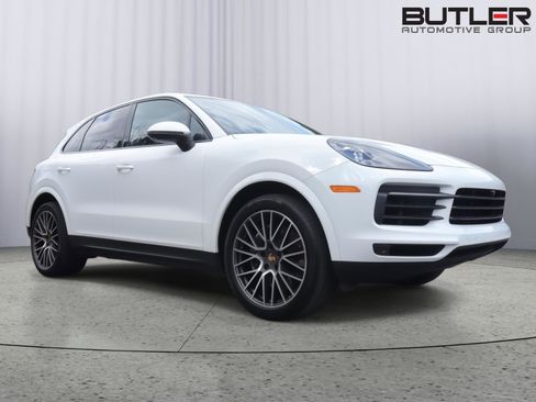 Used 2021 Porsche Cayenne image 9