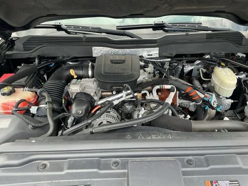 Used 2015 Chevrolet Silverado 2500 High Country w/ Duramax Plus Package AWD/4WD image 31