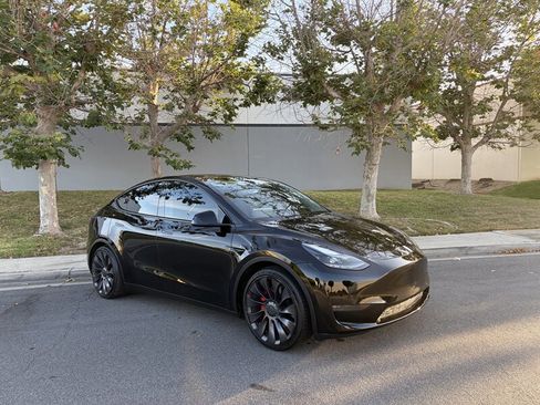 Used 2021 Tesla Model Y Performance AWD/4WD image 11
