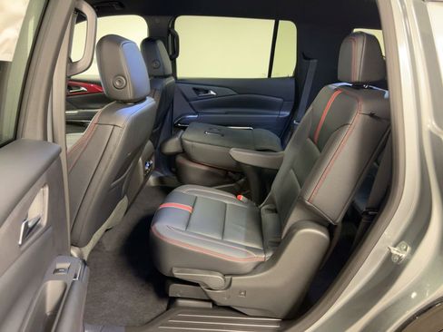 New 2026 Chevrolet Traverse RS image 14