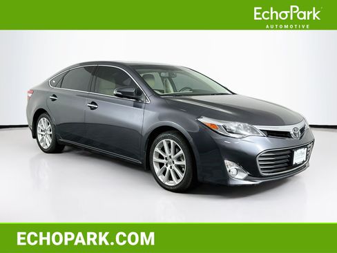 Used 2013 Toyota Avalon Limited w/ Technology Pkg FWD image 1