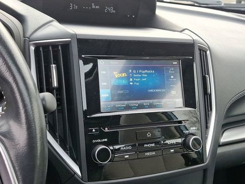 Used 2023 Subaru Forester Premium image 17