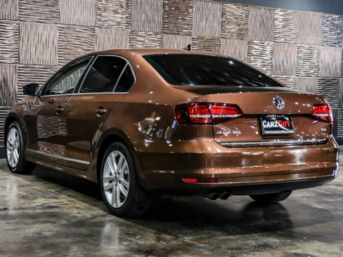 Used 2017 Volkswagen Jetta SEL FWD image 11