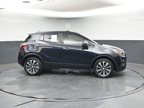 Used 2022 Buick Encore Preferred w/ Safety Package image 6