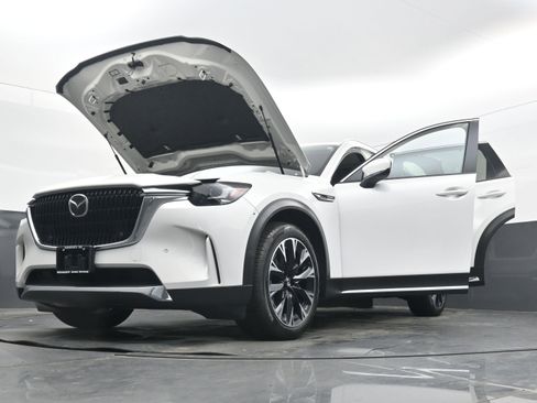 Used 2024 MAZDA CX-90 Plug-In Hybrid w/ Premium Pkg image 38