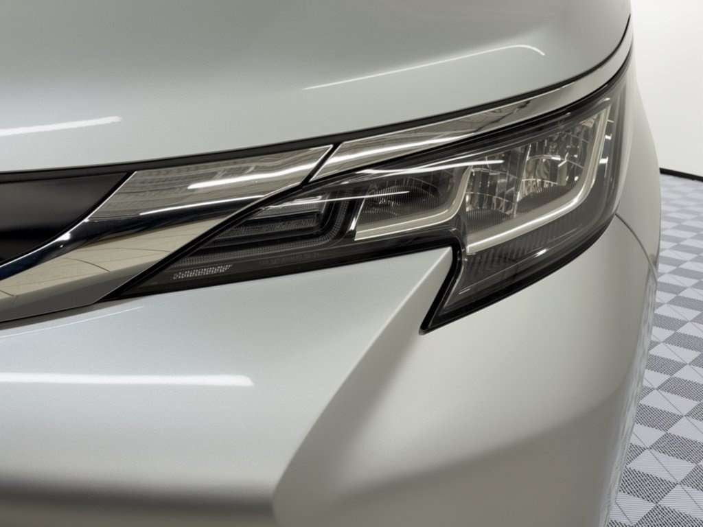 Used 2023 Toyota Sienna XLE w/ XLE Plus Package AWD/4WD image 12