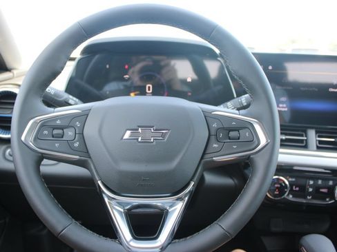 New 2026 Chevrolet Trax LT w/ Driver Confidence Package FWD image 34