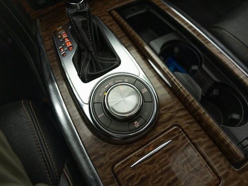 Used 2020 Nissan Armada SL w/ Premium Package image 30