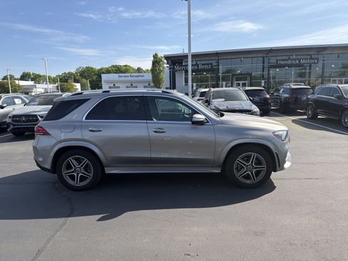 Used 2022 Mercedes-Benz GLE 350 w/ AMG Line Exterior image 11