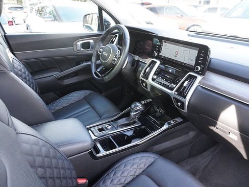 Used 2022 Kia Sorento SX Prestige image 34