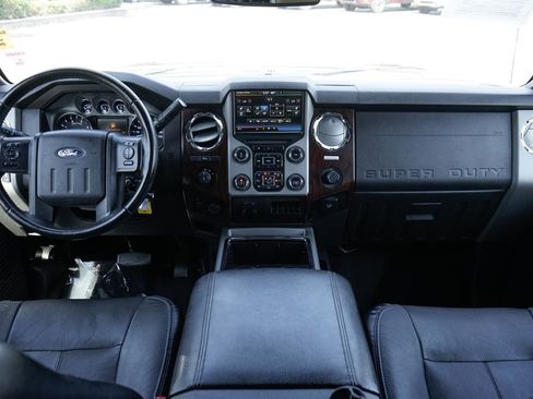 Used 2016 Ford F350 Lariat w/ Lariat Ultimate Package AWD/4WD image 28