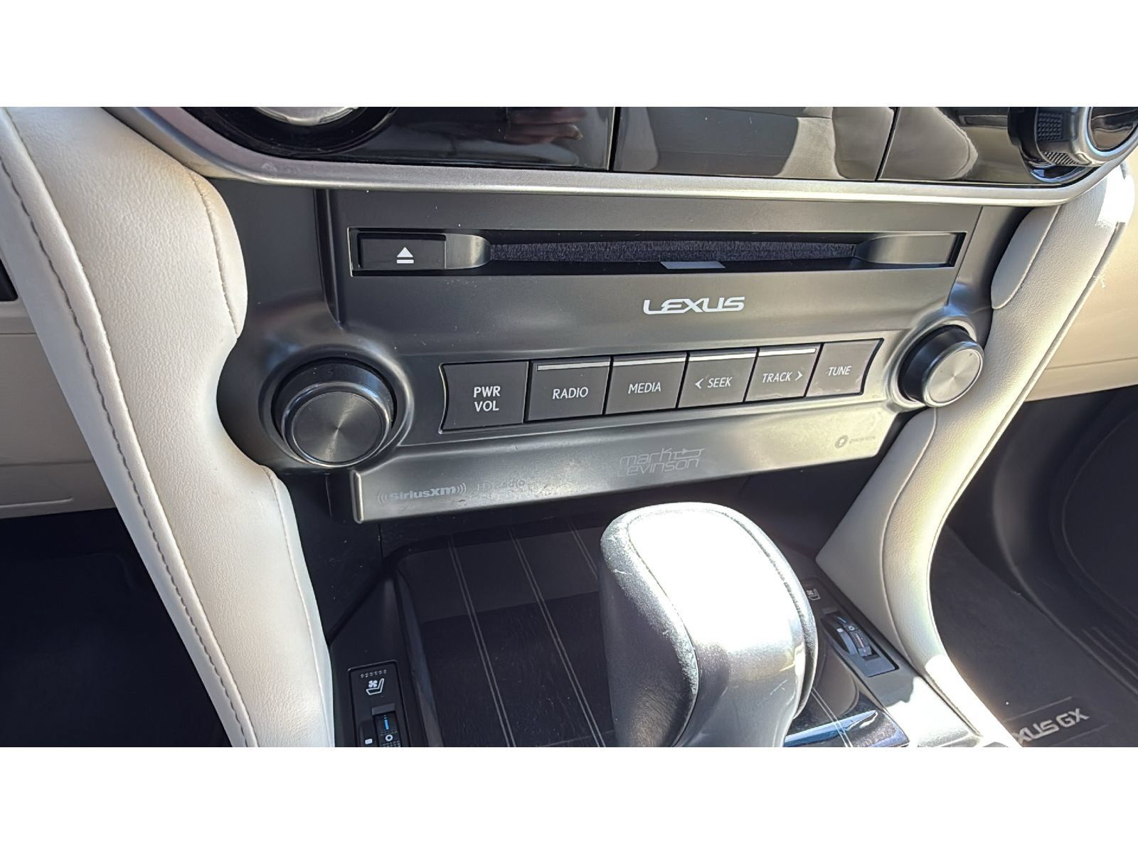 Used 2023 Lexus GX 460 Premium AWD/4WD image 25
