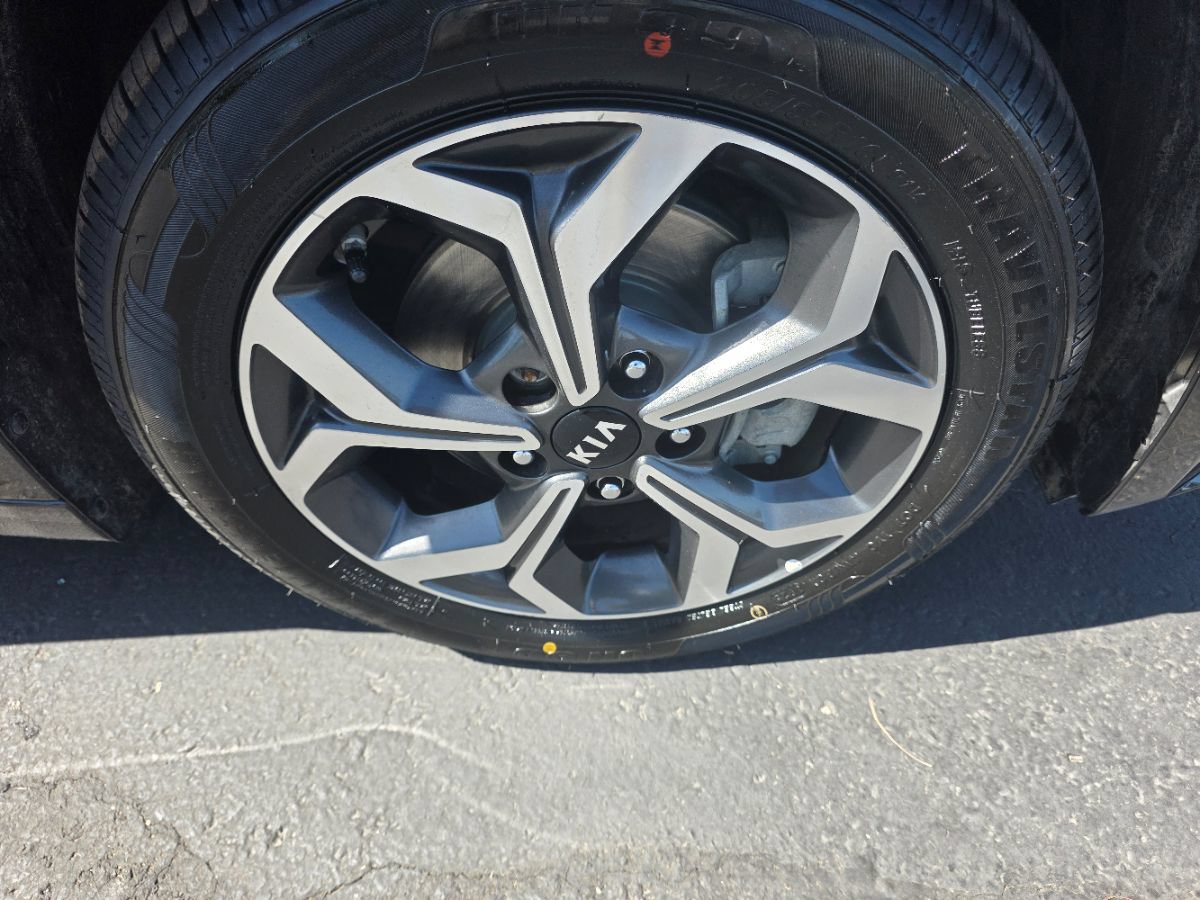 Used 2020 Kia Forte LXS FWD image 7